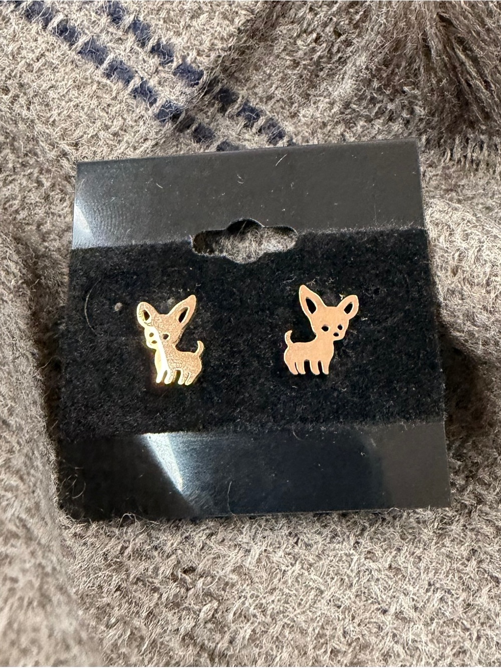 🍀3/$30 Gold Chihuahua Stud Earrings - Cute Puppy Design
